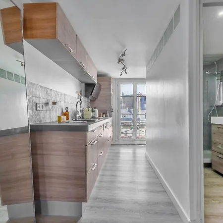 Faubourg St Martin - Canal Saint Martin Chaleureux Appartement Parijs
