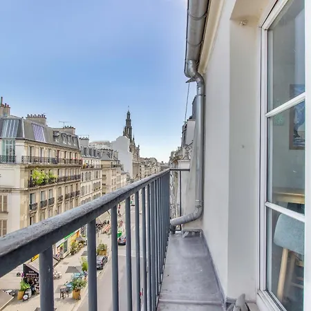 Faubourg St Martin - Canal Saint Martin Chaleureux * Parijs